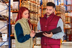 Requisitos que debes saber para escoger ropa laboral de calidad
