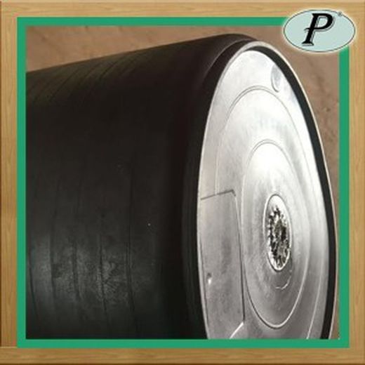 Cestos de plástico com alças de metal 26 L