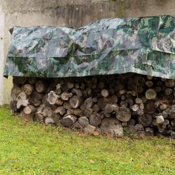 Lona camuflaje impermeable 130g con ojales